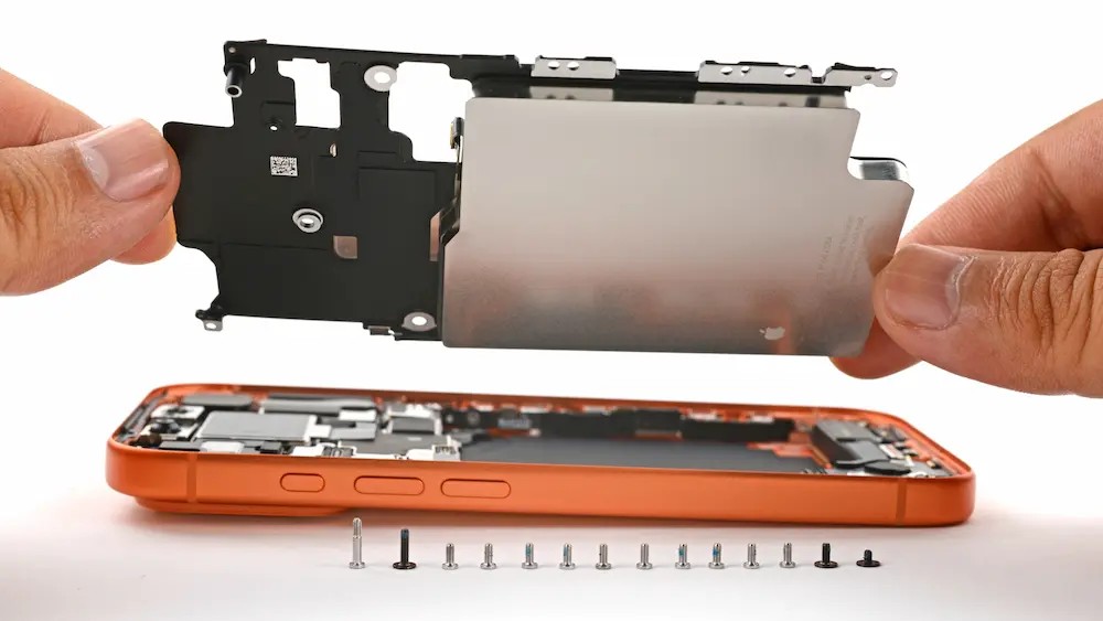 How to Replace iPhone 17 Pro Battery